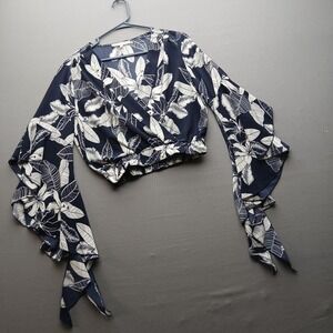 Love Encounter Blouse L  Navy Blue & White, Long Flutter Sleeves GREAT GIFT